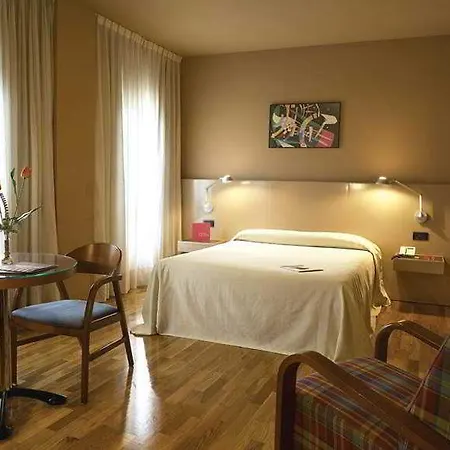Campus Apartmanhotel Oviedo