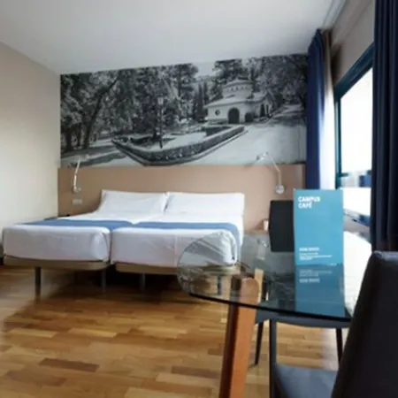 Aparthotel Campus 3*
