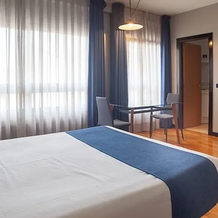 Campus Apartmanhotel 3*