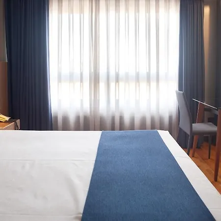 Apart Otel Campus Oviedo