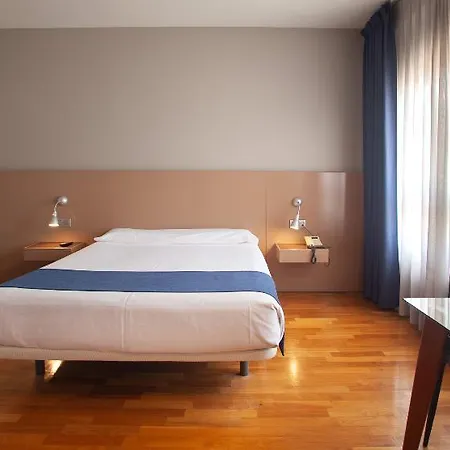 Campus Apartmanhotel 3*