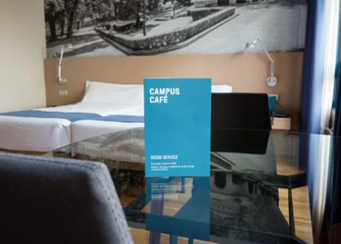 Apart Otel Campus Oviedo