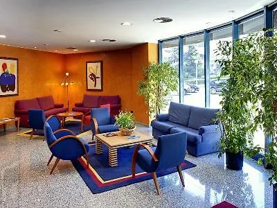 校园公寓酒店 奥维耶多