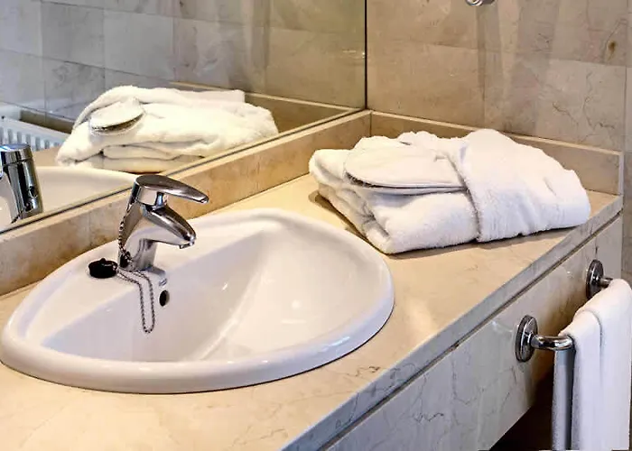 Apart Otel Campus Oviedo